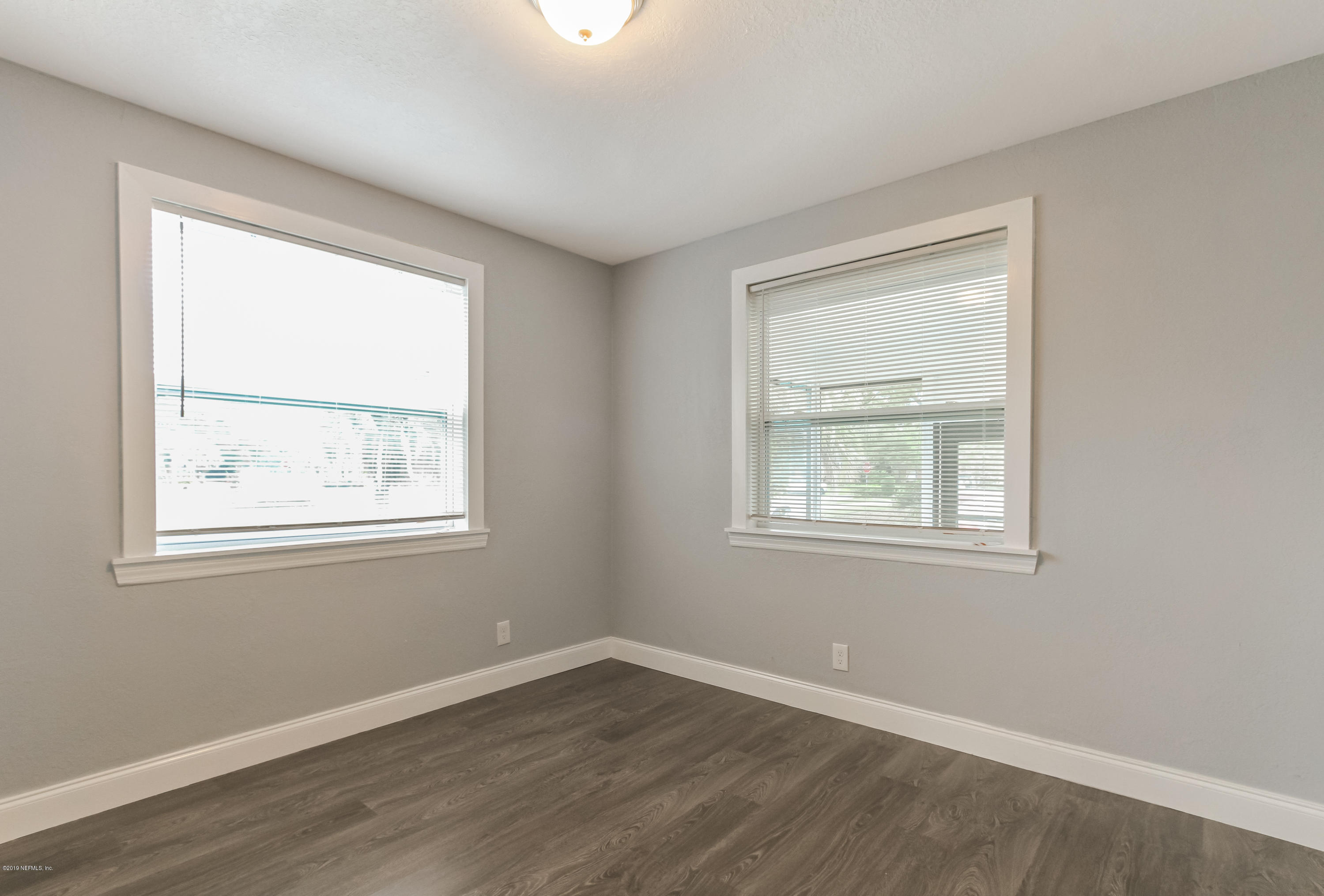 2104 Traymore Road Jacksonville, FL 32207 - Photo 18 of 31 Bedroom 3