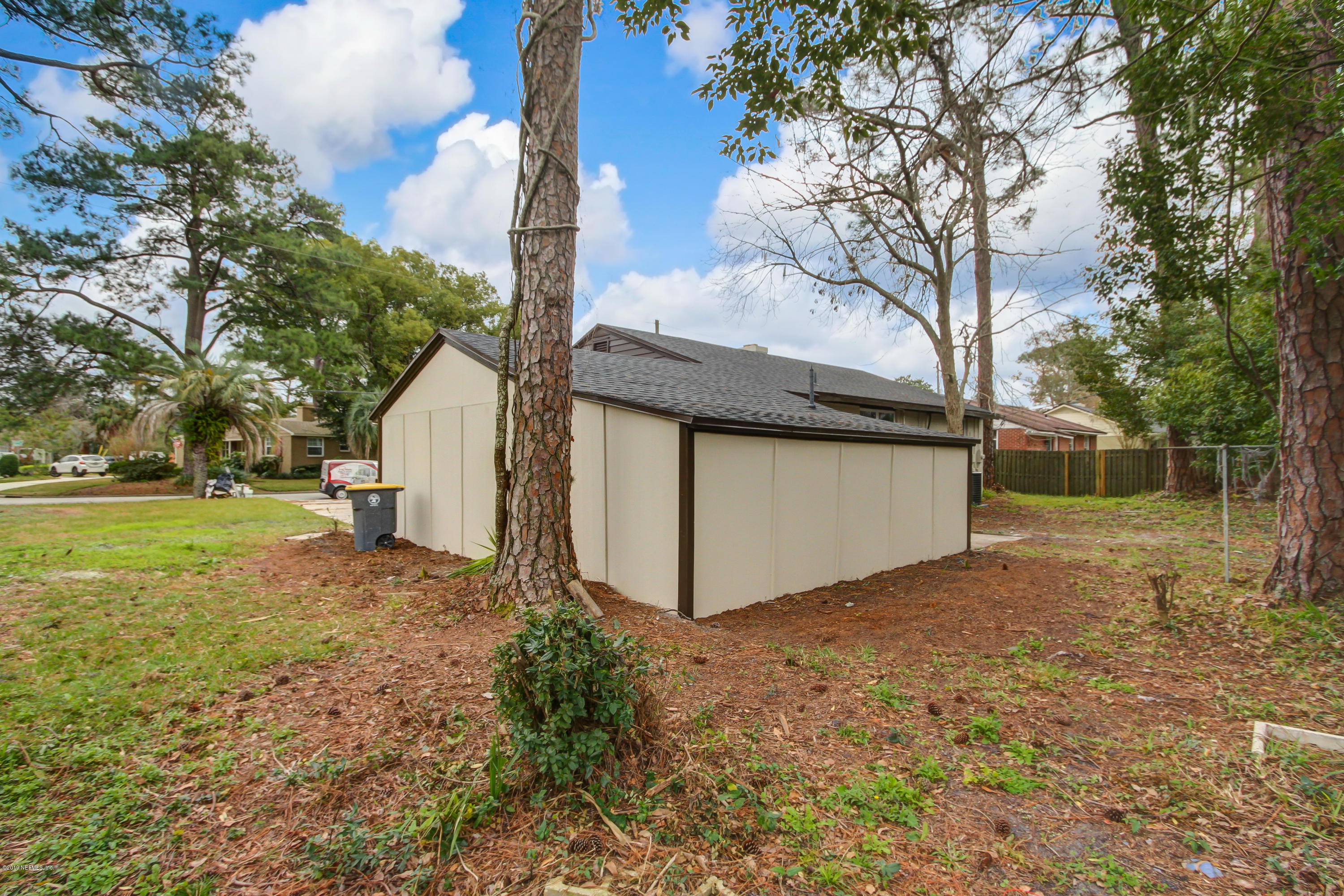 2104 Traymore Road Jacksonville, FL 32207 - Photo 27 of 31 Shed in Backyard