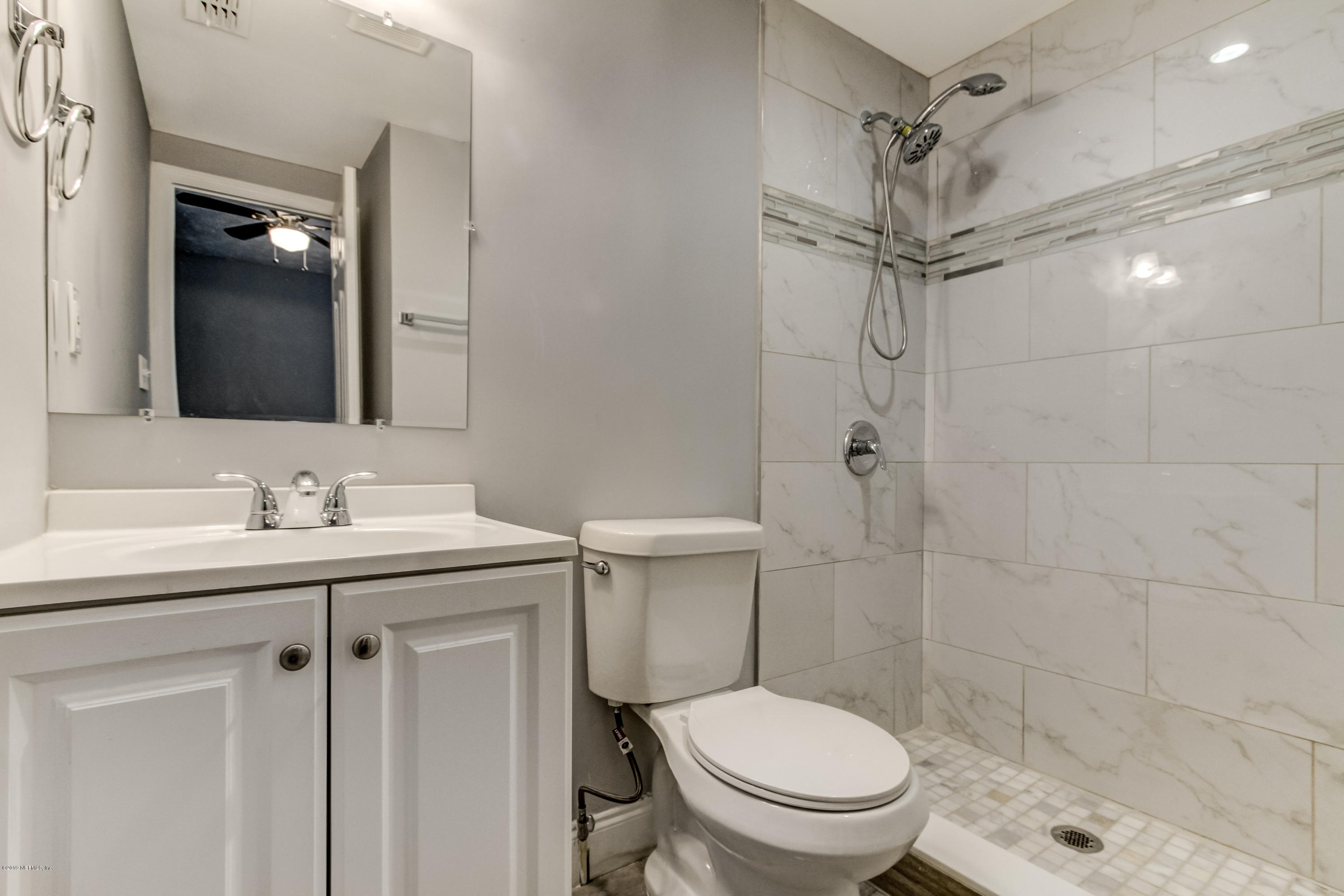 2104 Traymore Road Jacksonville, FL 32207 - Photo 9 of 31 Master Shower No Tub