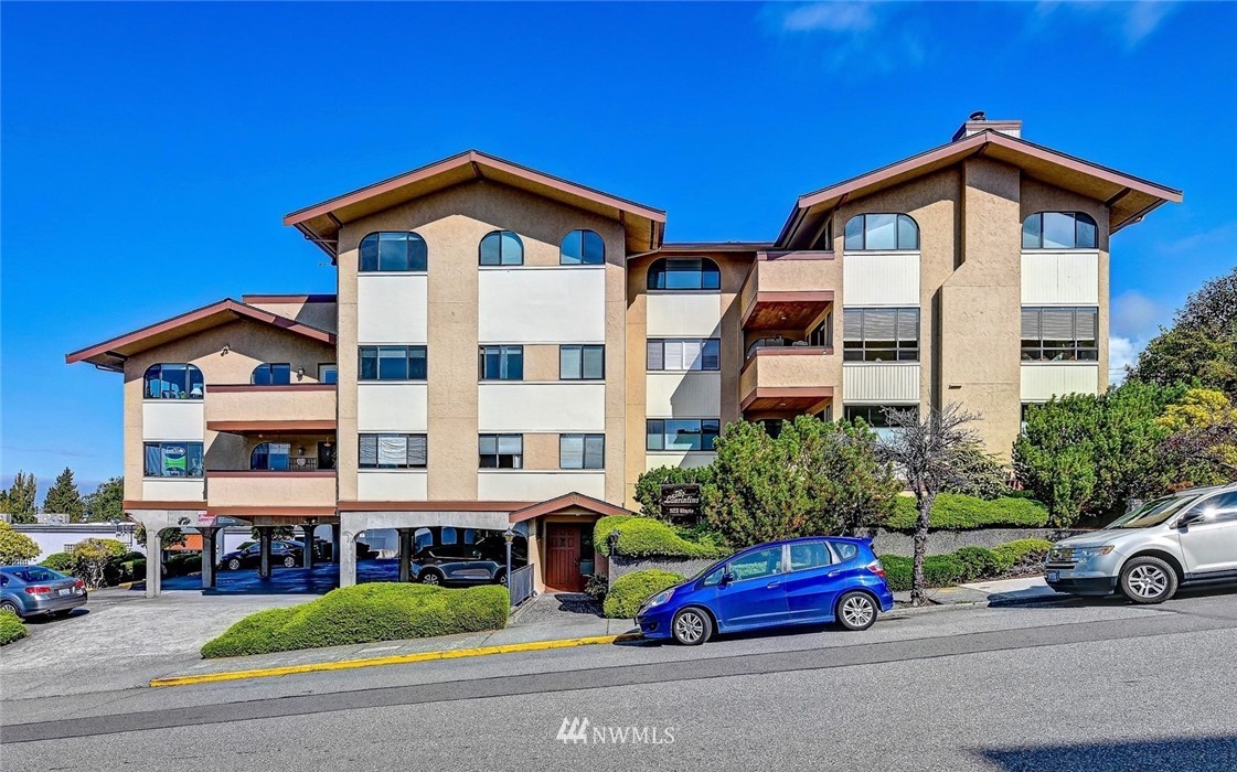 523 Maple Street, Unit 104 Edmonds, WA 98020 - Photo 1 of 19 Gallery Image 1