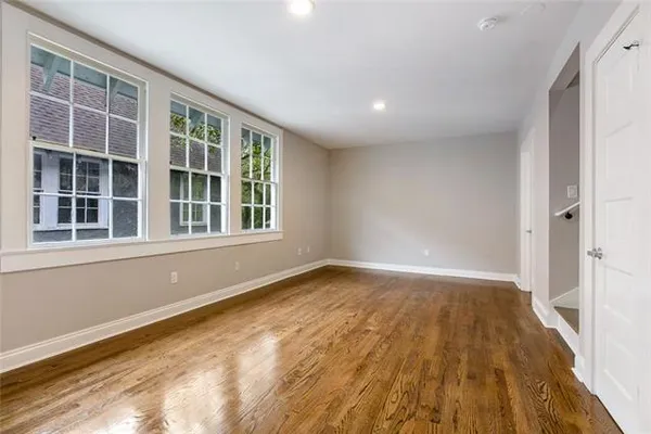 $2,700 | 920 South Carrollton Avenue, Unit K, New Orleans, LA 70118