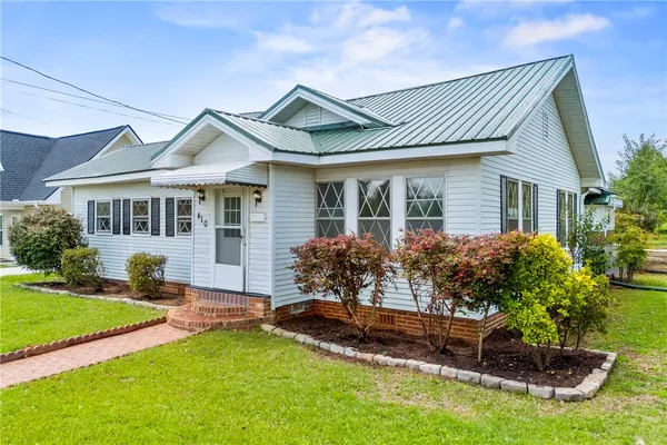 $260,000 | 410 South Cherry Street, Seneca, SC 29678