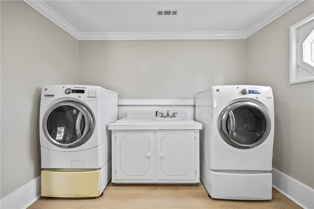 410 South Cherry Street Seneca, SC 29678 - Photo 30 of 49 Laundry