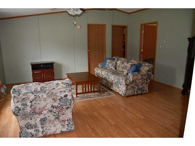 23 Spring Street Mechanic Falls, ME 04256 - Photo 8 of 29 Living Room.
