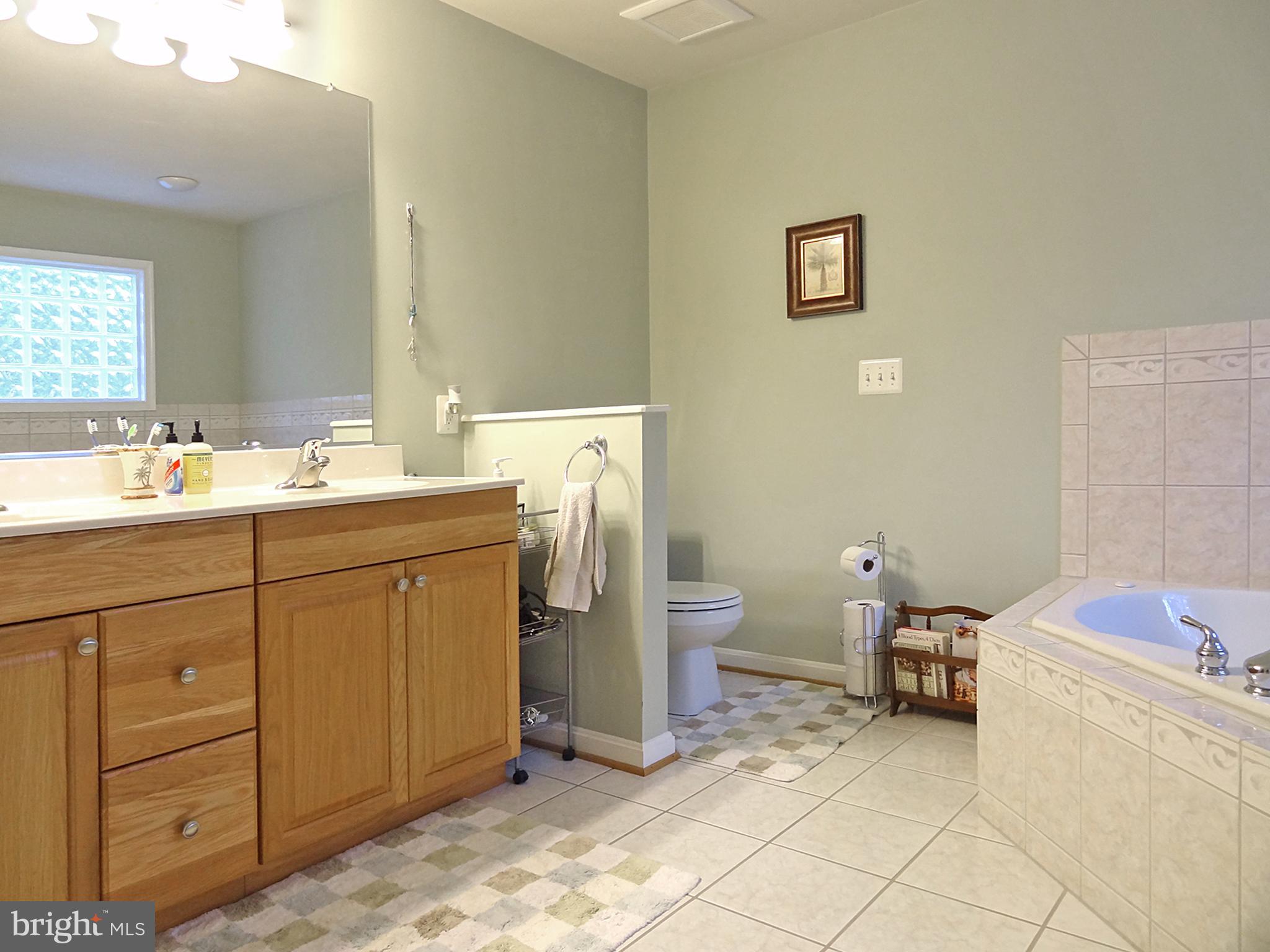 3620 Calvert Street Edgewater, MD 21037 - Photo 20 of 30 DUAL VANITY