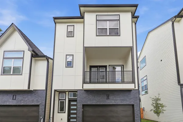 $3,500 | 1913 Hoskins Drive, Unit H, Houston, TX 77080