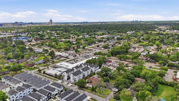 $3,500 | 1913 Hoskins Drive, Unit H, Houston, TX 77080