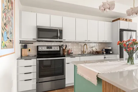 $299,900 | 400 Herron Drive, Unit 205, Nashville, TN 37210
