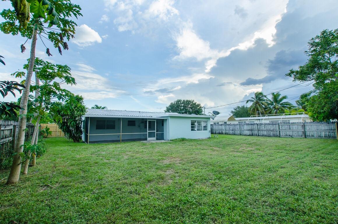 283 Southwest 2nd Street Boca Raton, FL 33432 - Photo 24 of 25 image