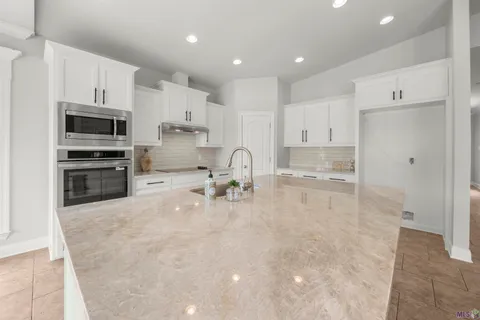 $495,000 | 41133 Clearwater Avenue, Gonzales, LA 70737