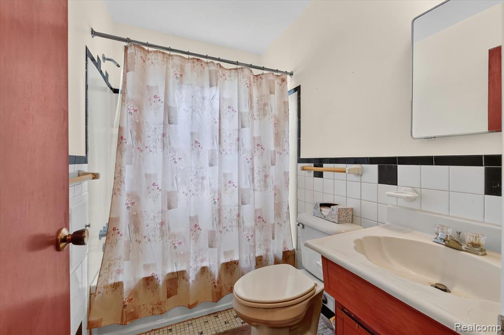 31431 Northwood Road Fraser, MI 48026 - Photo 7 of 14