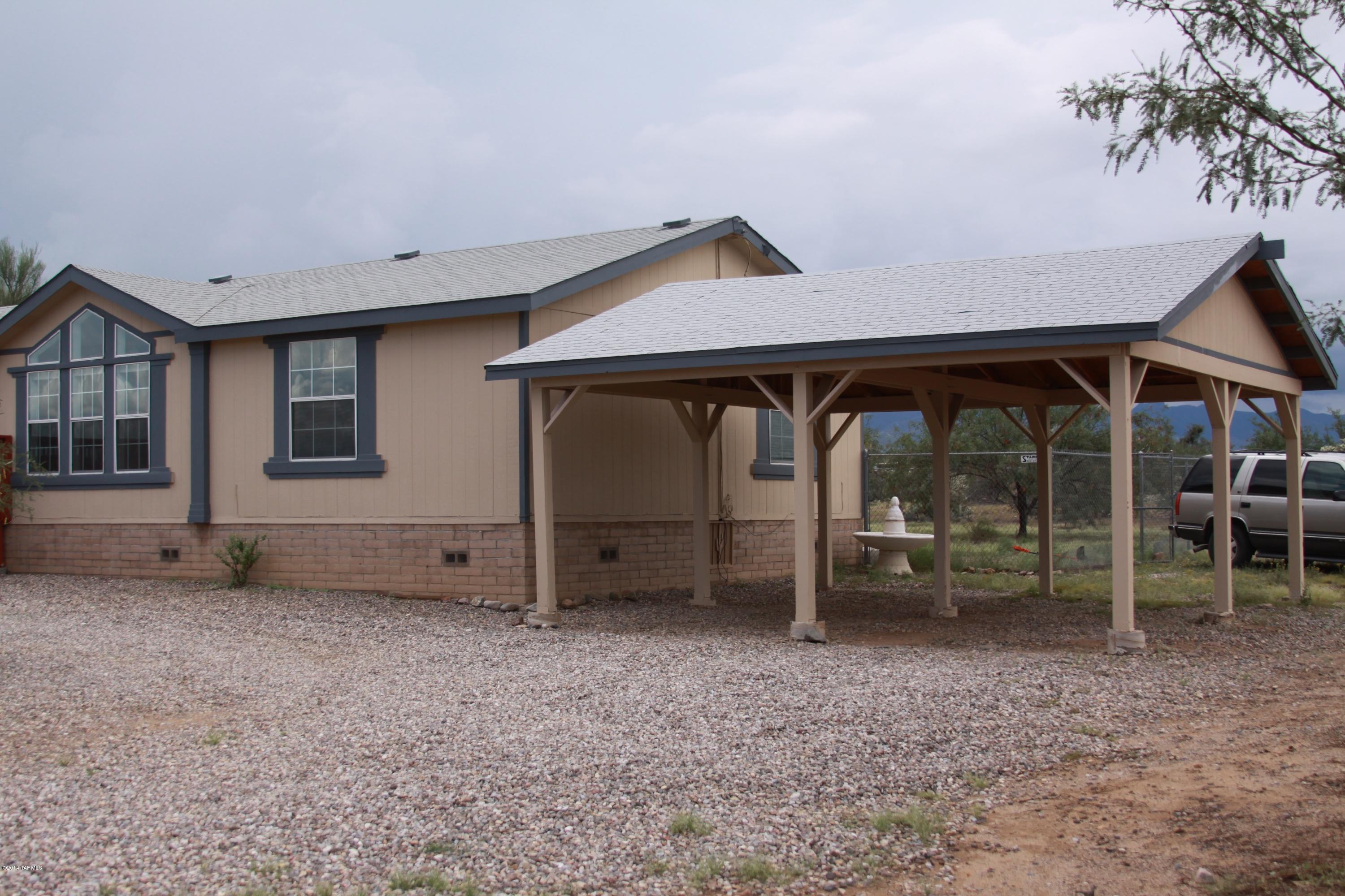 1947 West Thunder Road Vail, AZ 85641 - Photo 14 of 17 Gallery Image 14