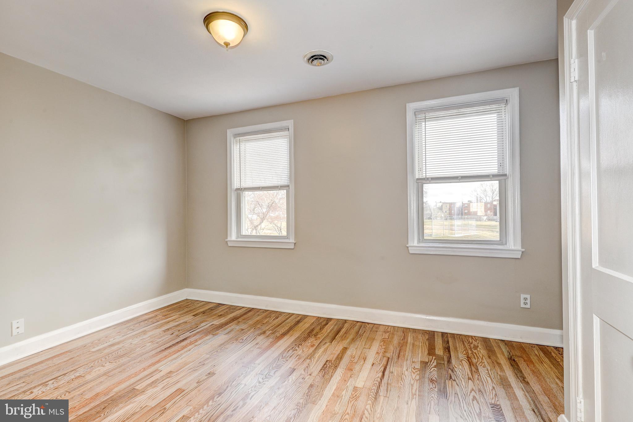70 Berkshire Road Essex, MD 21221 - Photo 13 of 30 Nice useable wall space in primary bdrm