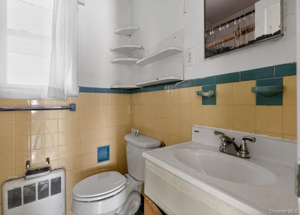 $657,200 | 271 Ivy Street, West Hempstead, NY 11552