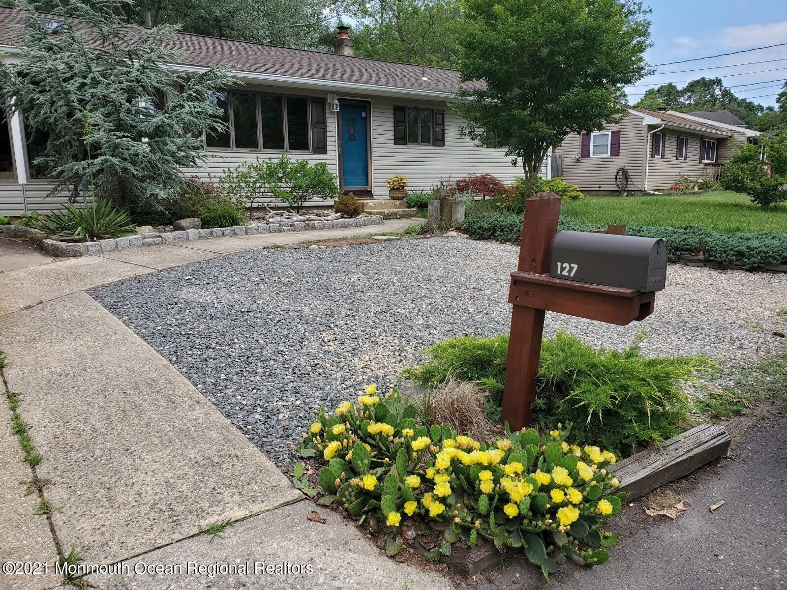 127 Stephan Road Brick, NJ 08724 - Photo 2 of 38 picture of stephen