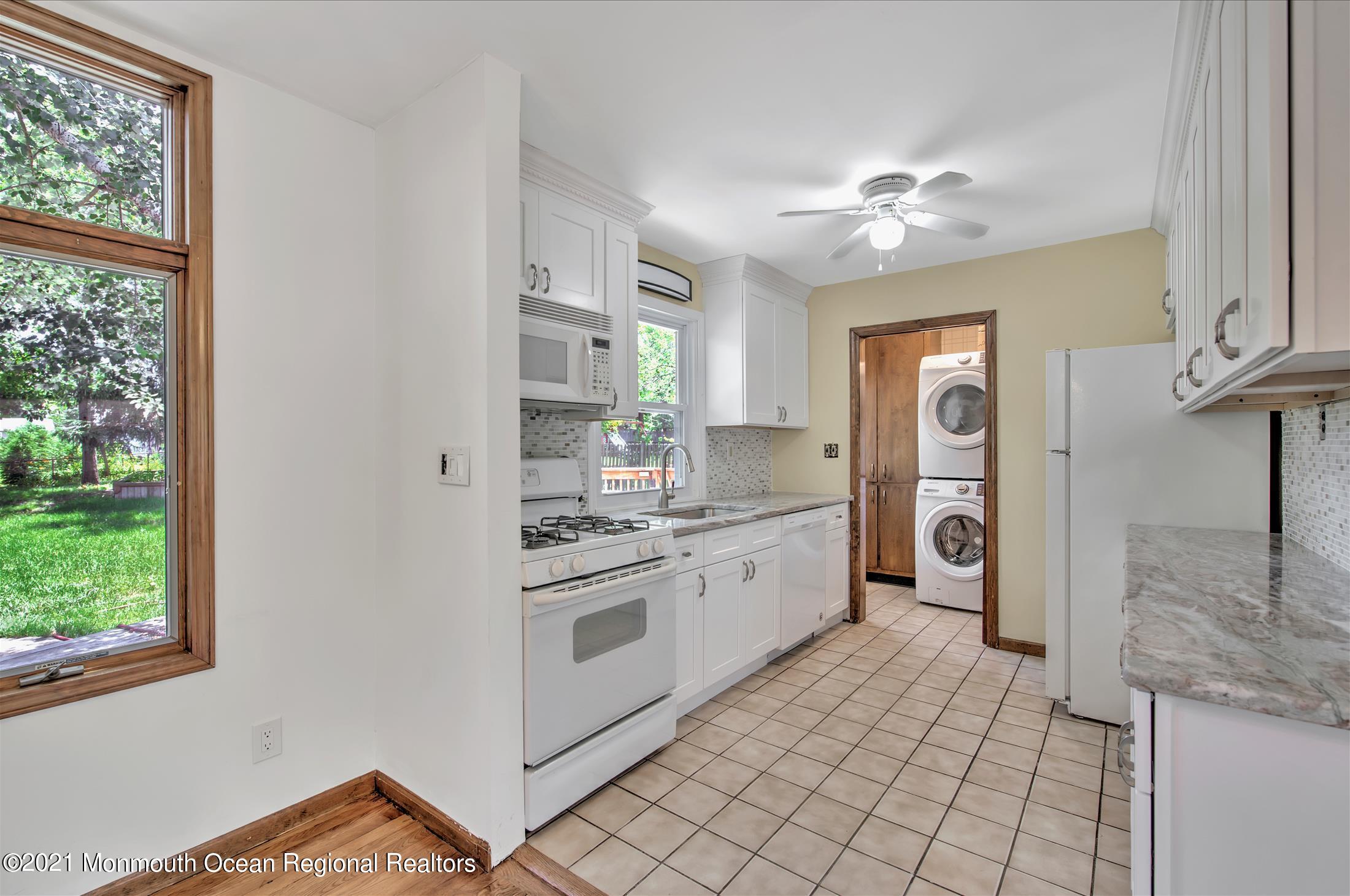 127 Stephan Road Brick, NJ 08724 - Photo 13 of 38 KITCHEN (3) (3)