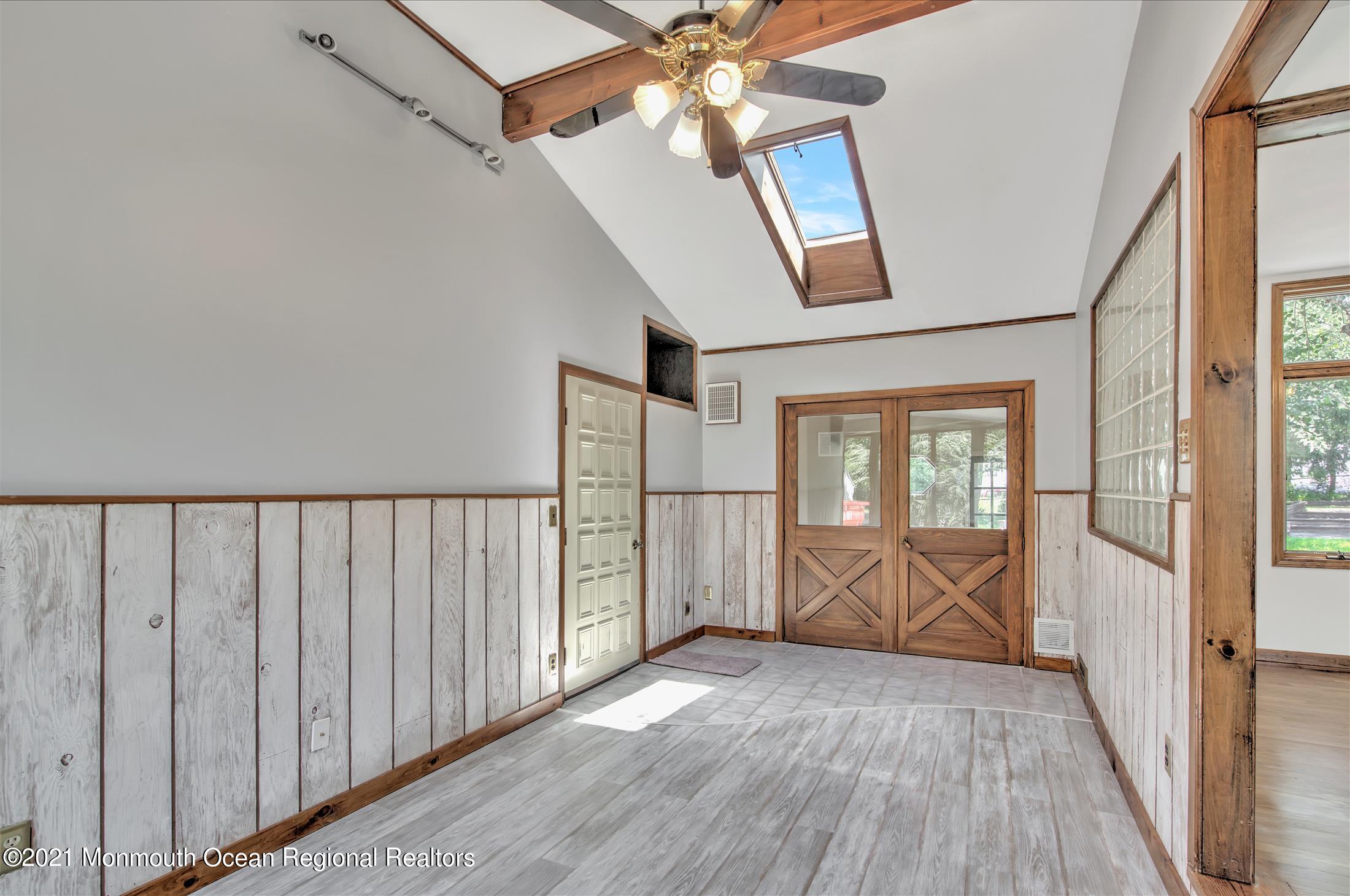 127 Stephan Road Brick, NJ 08724 - Photo 14 of 38 SUN ROOM (2)