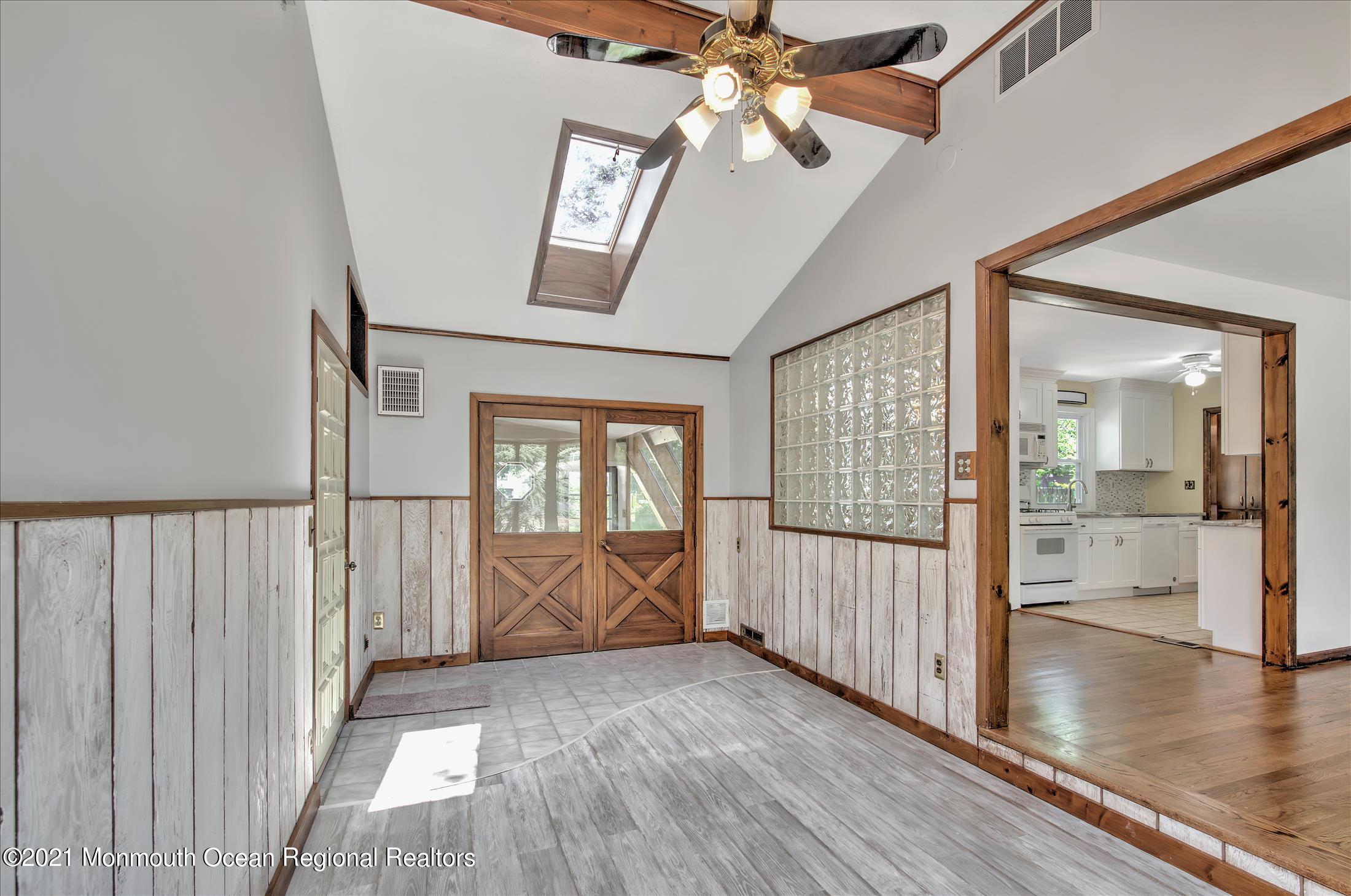 127 Stephan Road Brick, NJ 08724 - Photo 15 of 38 SUN ROOM (3)