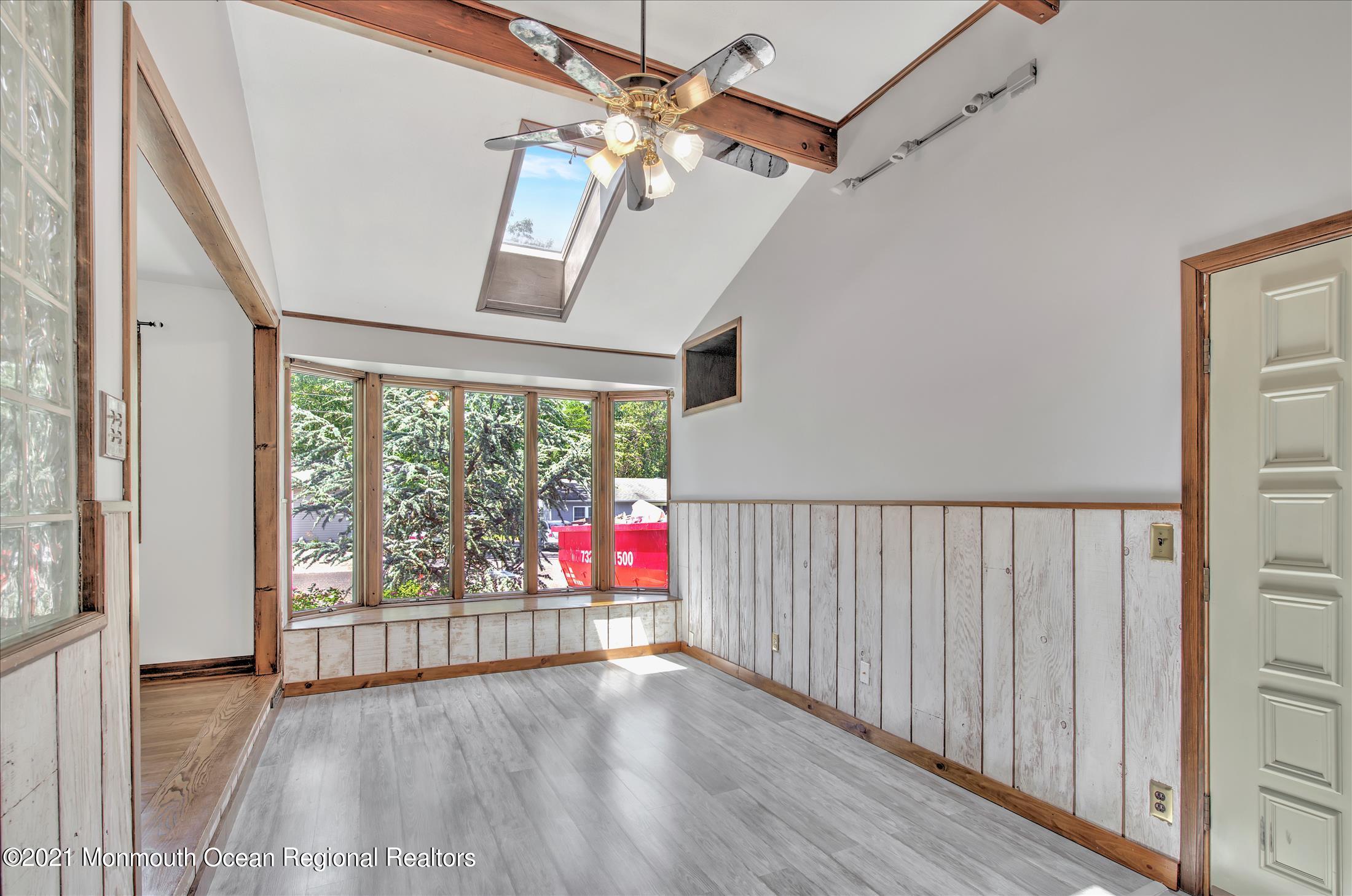 127 Stephan Road Brick, NJ 08724 - Photo 16 of 38 SUN ROOM (5)