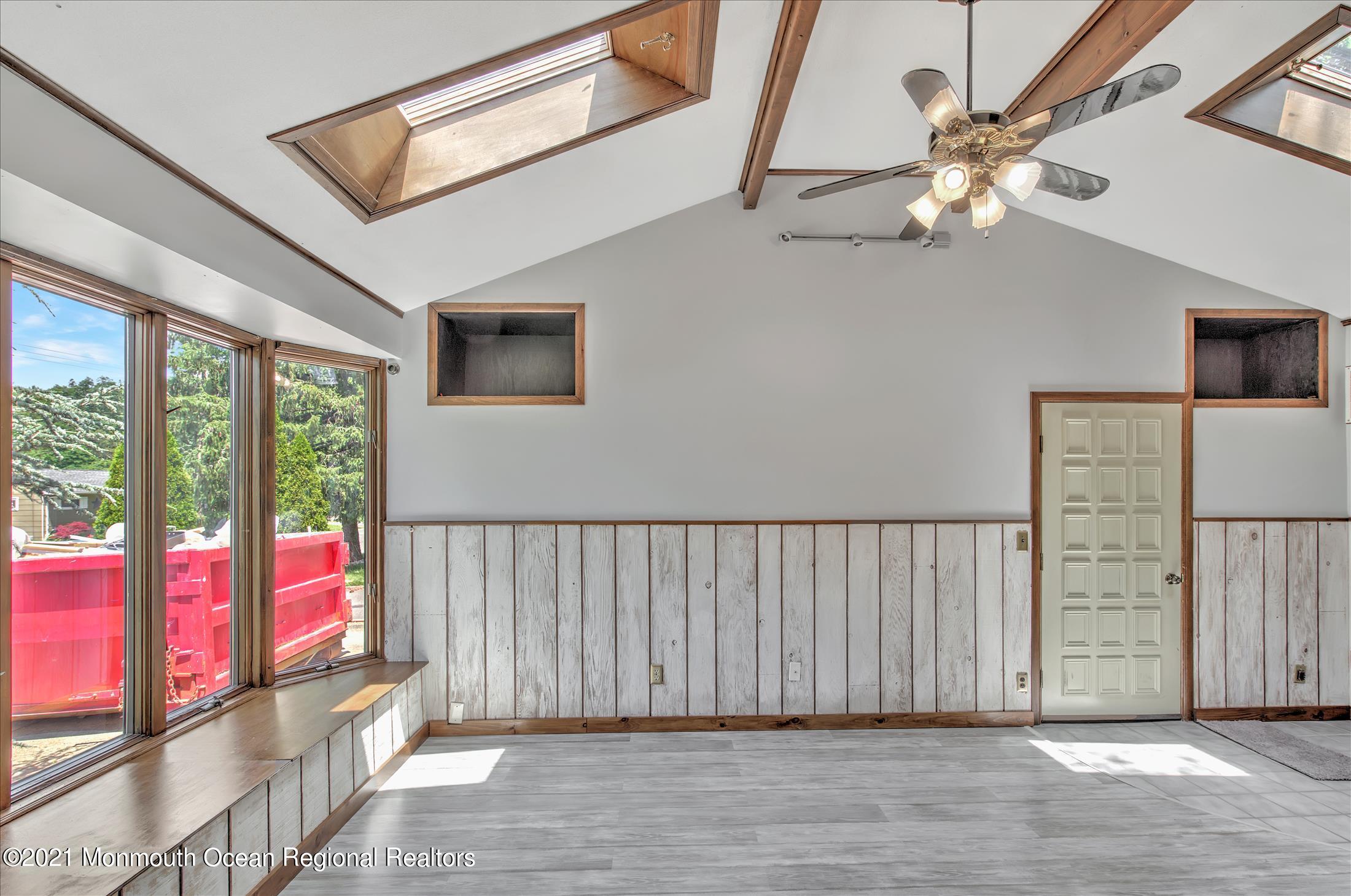 127 Stephan Road Brick, NJ 08724 - Photo 17 of 38 SUN ROOM