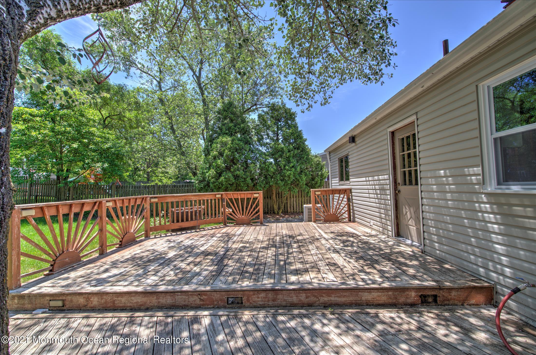 127 Stephan Road Brick, NJ 08724 - Photo 30 of 38 DECK (2) (2)