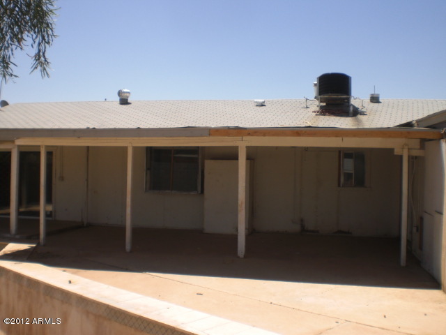 8620 West Piccadilly Road Phoenix, AZ 85037 - Photo 22 of 24 021-618209 rear center