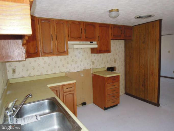 1076 Three Run Road Inwood, WV 25428 - Photo 9 of 15 Kitchen