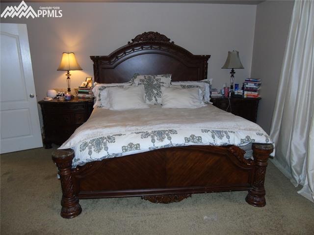 1934 Reed Grass Way Colorado Springs, CO 80915 - Photo 17 of 29 Gallery Image 17