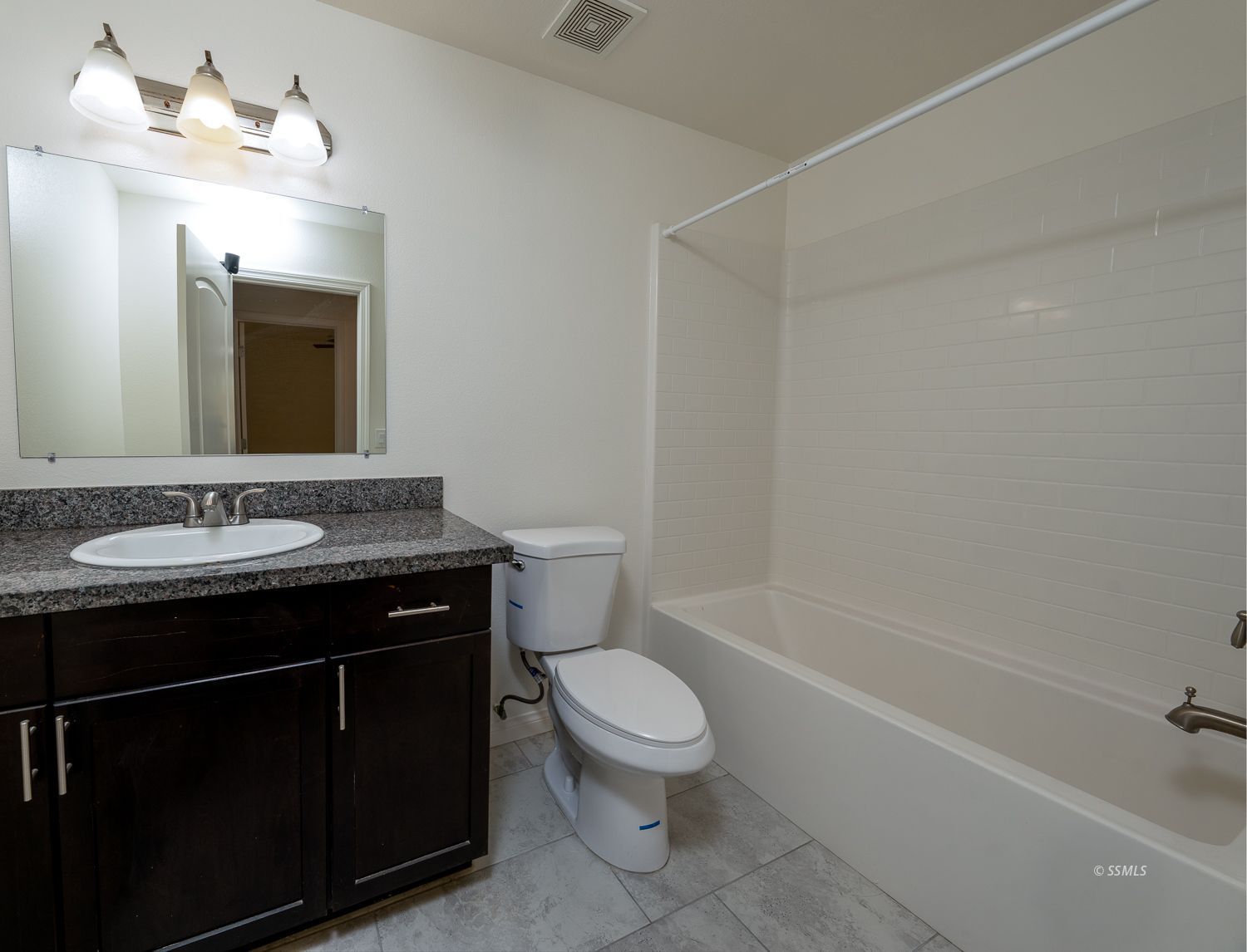 1112 Porter Street Ridgecrest, CA 93555 - Photo 17 of 48