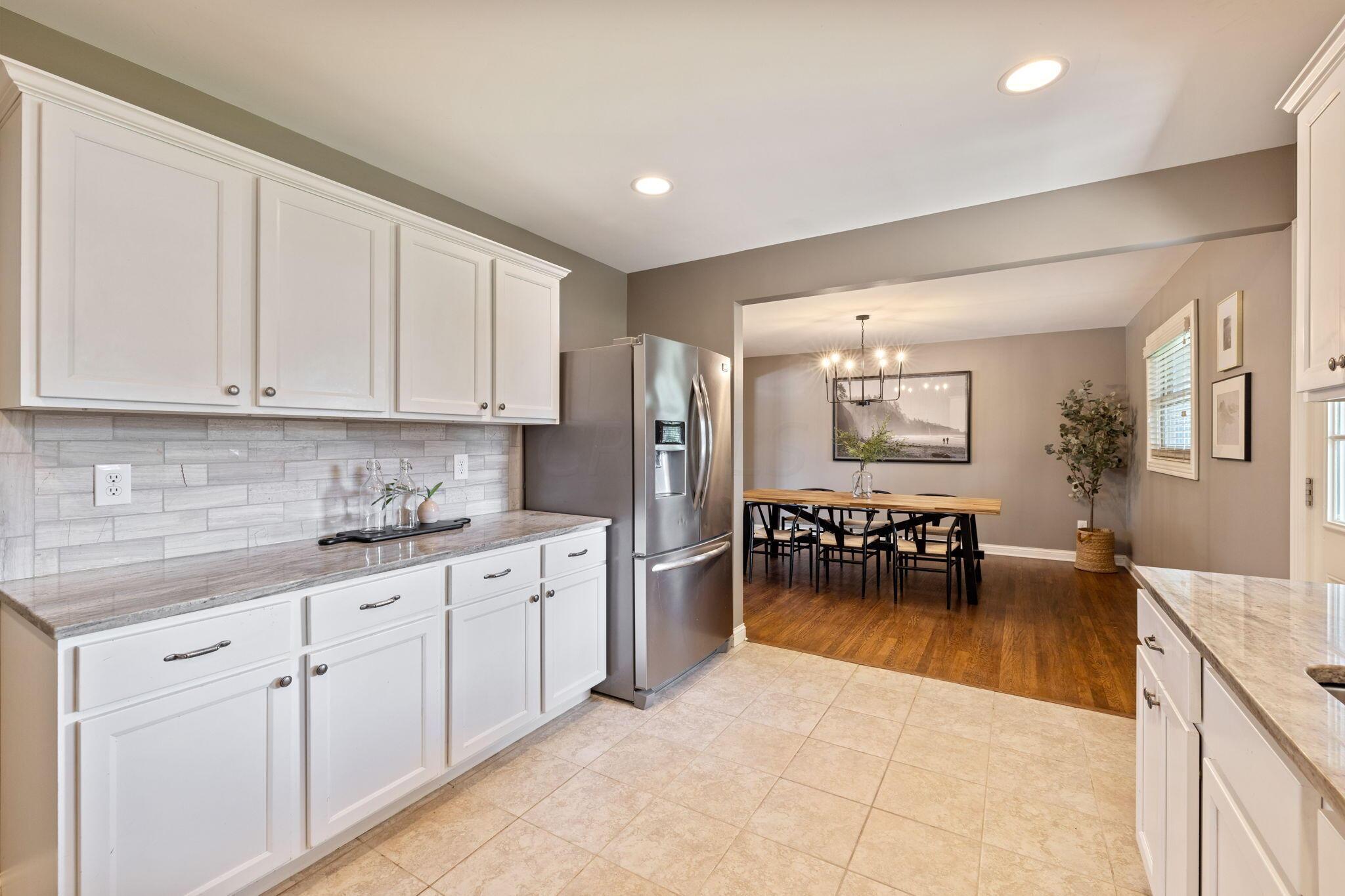 3951 Mountview Road Columbus, OH 43220 - Photo 9 of 35 Updated Kitchen