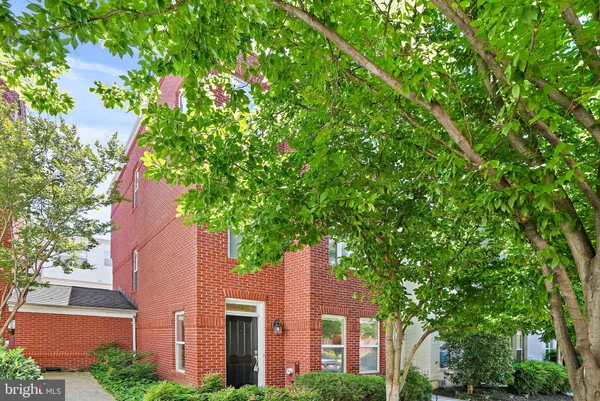 $1,075,000 | 2123 12th Place Northwest, Washington, DC 20009