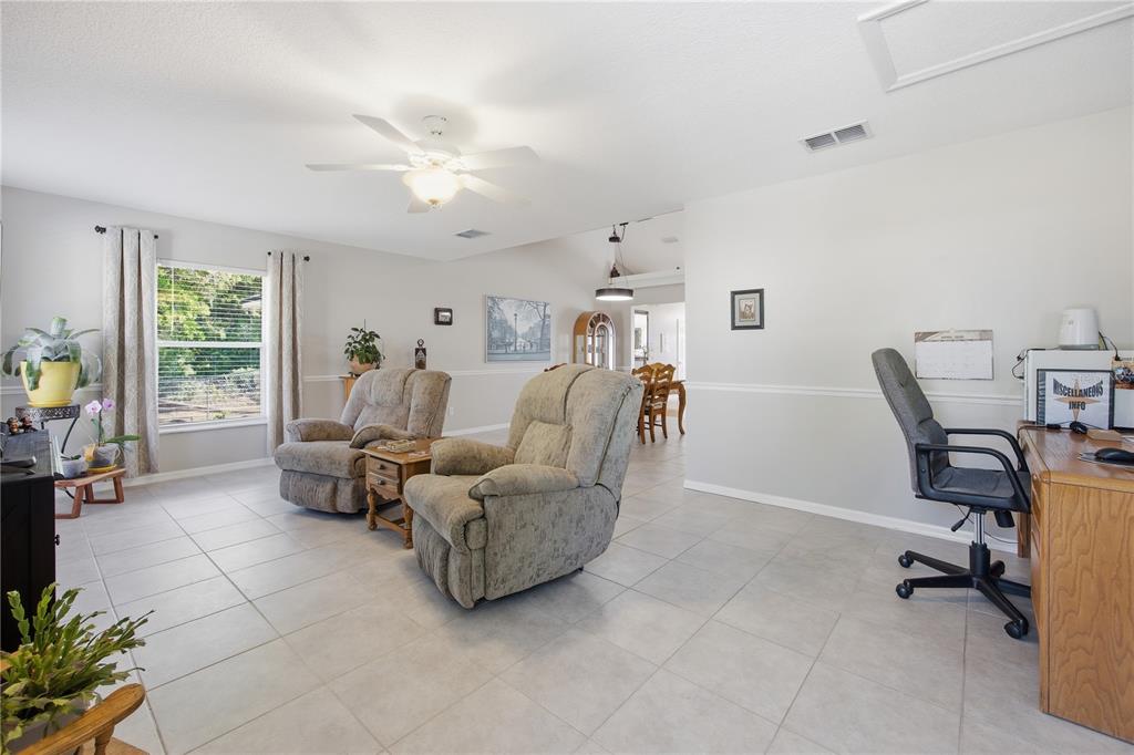 10171 Southwest 45th Avenue Ocala, FL 34476 - Photo 15 of 38