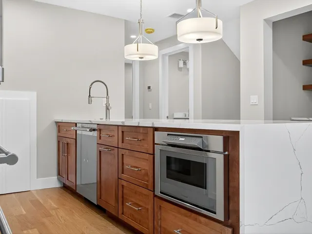 $7,500 | 551 East 7th Street, Unit 1, Boston, MA 02127