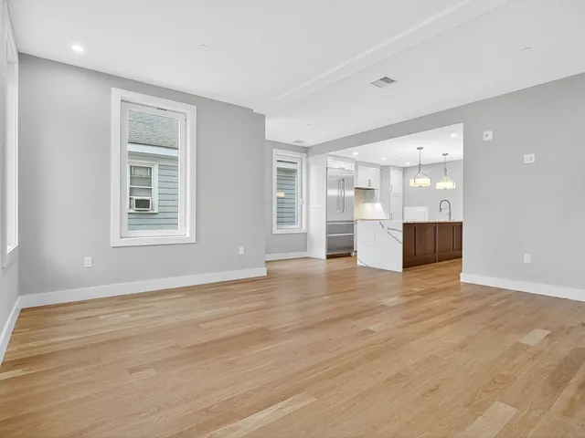 $7,500 | 551 East 7th Street, Unit 1, Boston, MA 02127