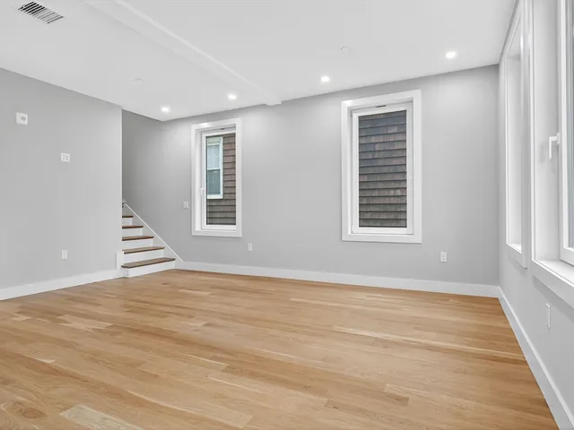 $7,500 | 551 East 7th Street, Unit 1, Boston, MA 02127