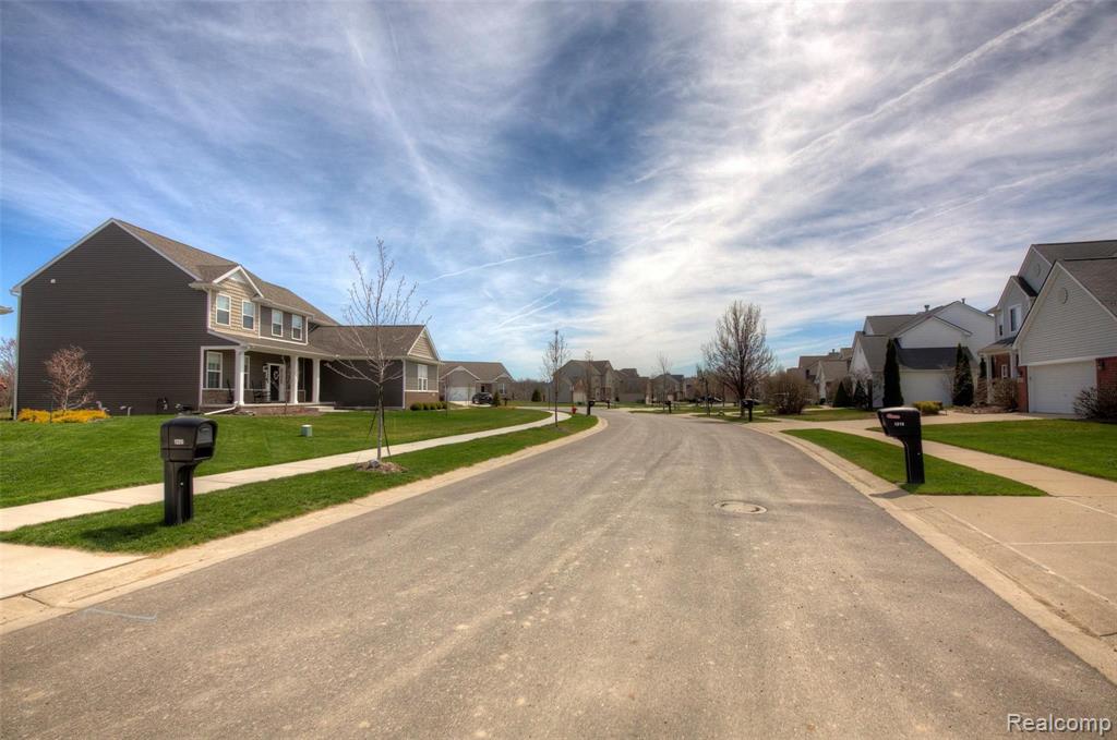 Tbd Tbd Bluff Drive Pinckney, MI 48169 - Photo 17 of 19