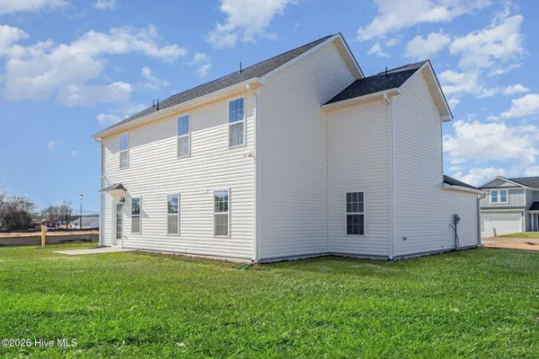 $299,706 | 32 Littlefield Lane, La Grange, NC 28551