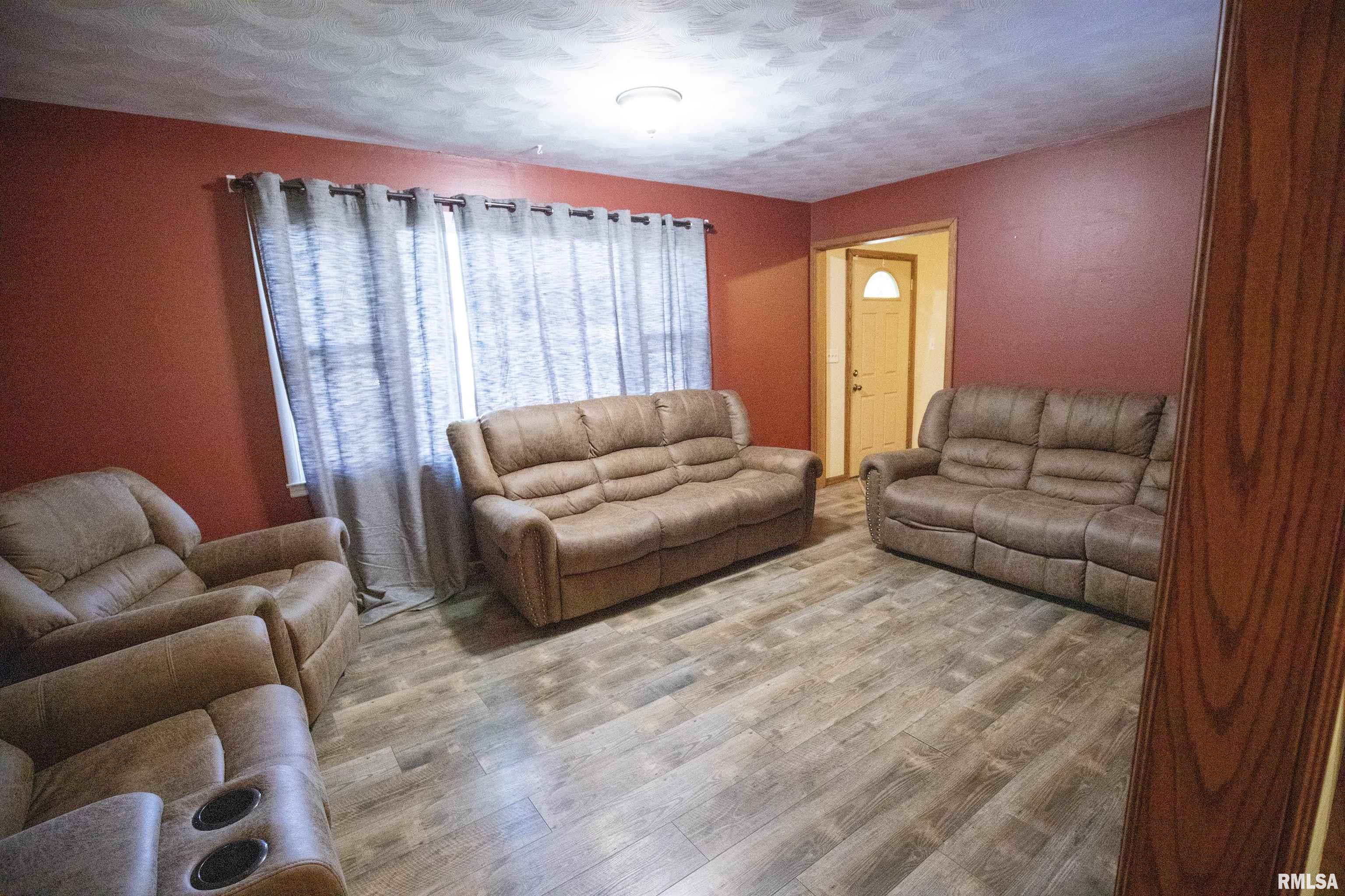 217 Sheffield Road Groveland, IL 61535 - Photo 4 of 54 Gallery Image 4