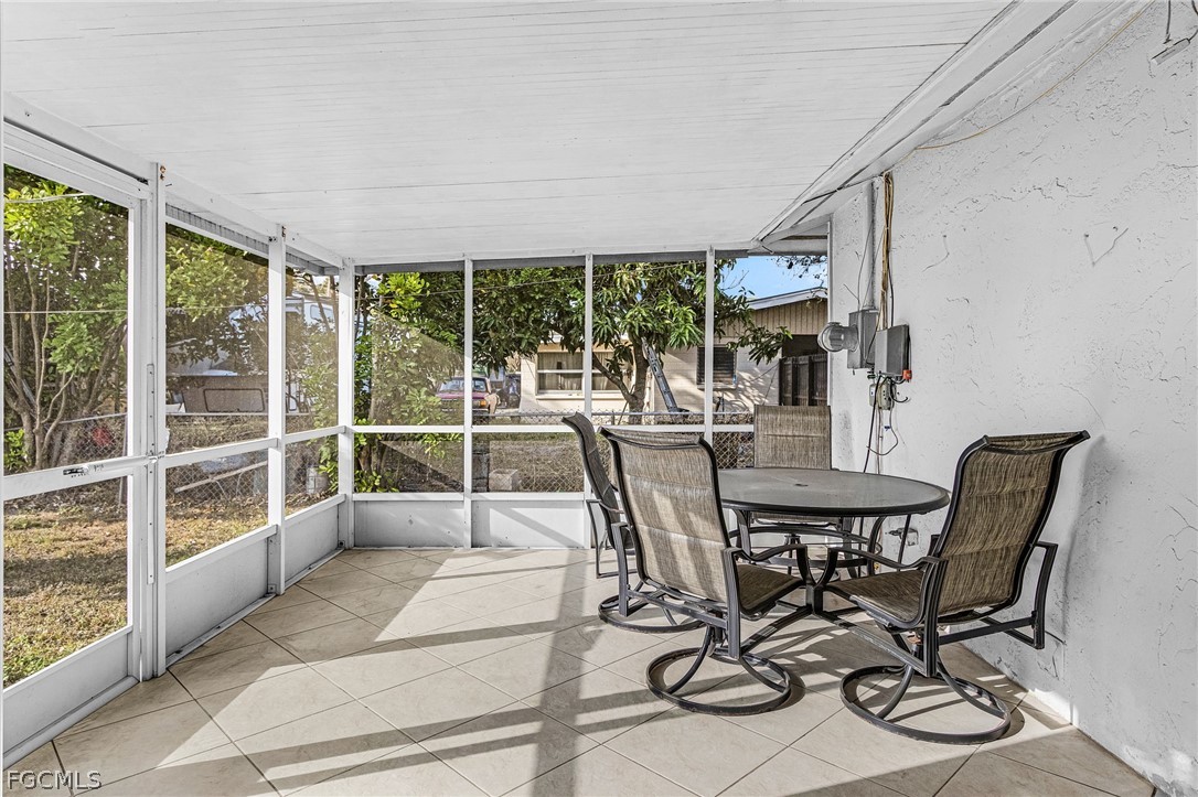 2119 Hibiscus Road Fort Myers, FL 33905 - Photo 20 of 28