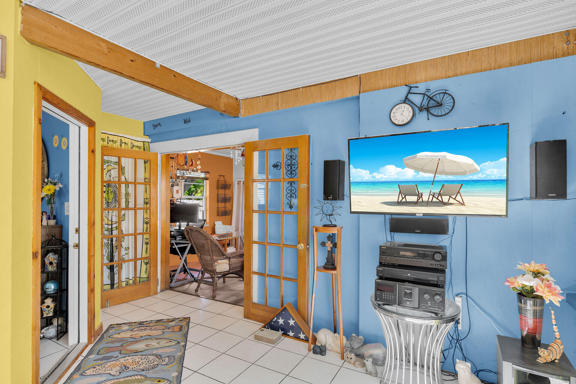 357 23rd Street Marathon, FL 33050 - Photo 31 of 48 a view of a entryway door of the house