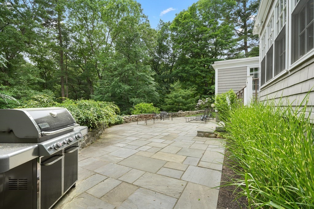 44 Hubbard Road Weston, MA 02493 - Photo 39 of 42
