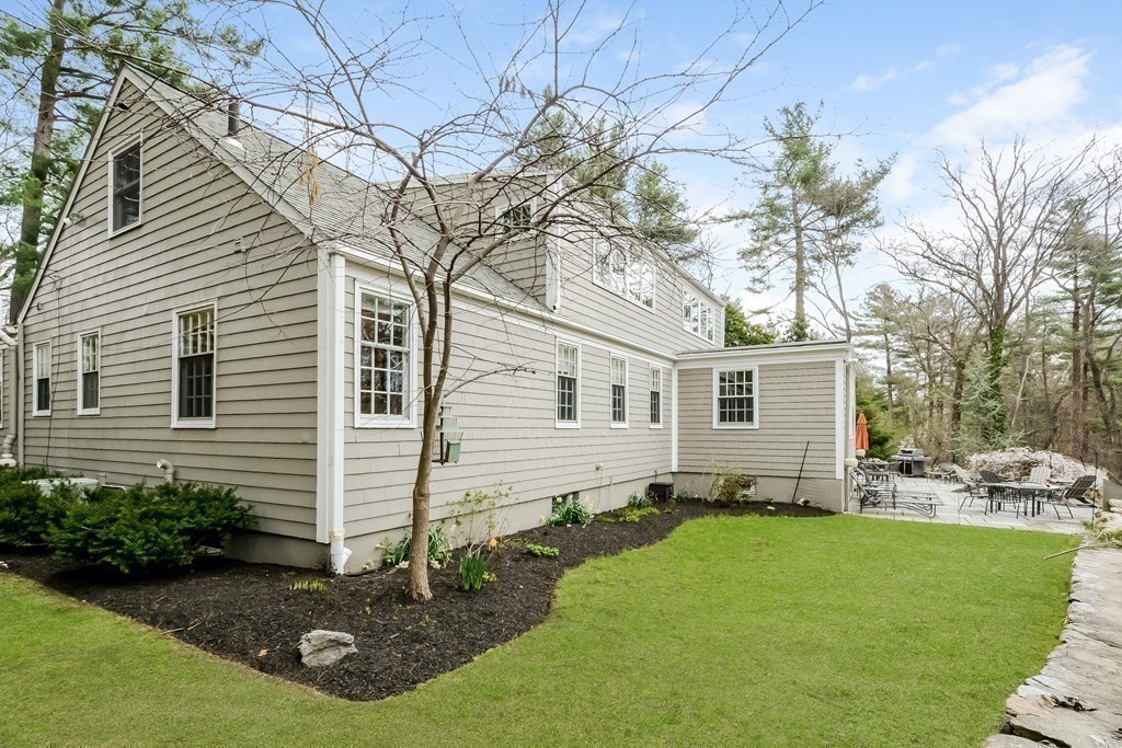 44 Hubbard Road Weston, MA 02493 - Photo 41 of 42