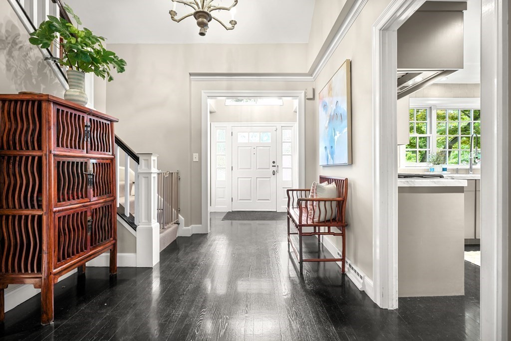 44 Hubbard Road Weston, MA 02493 - Photo 5 of 42