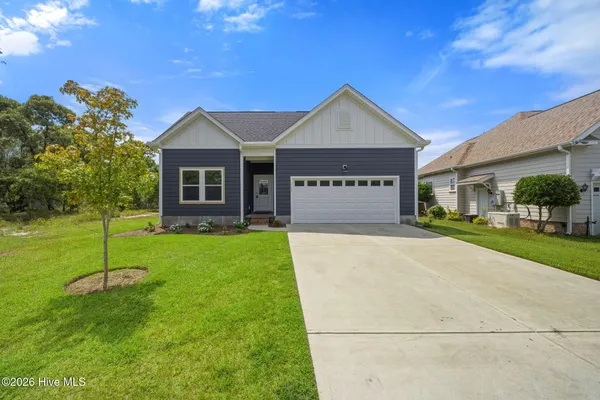 $299,500 | 3133 Burberry Lane Southwest, Shallotte, NC 28470