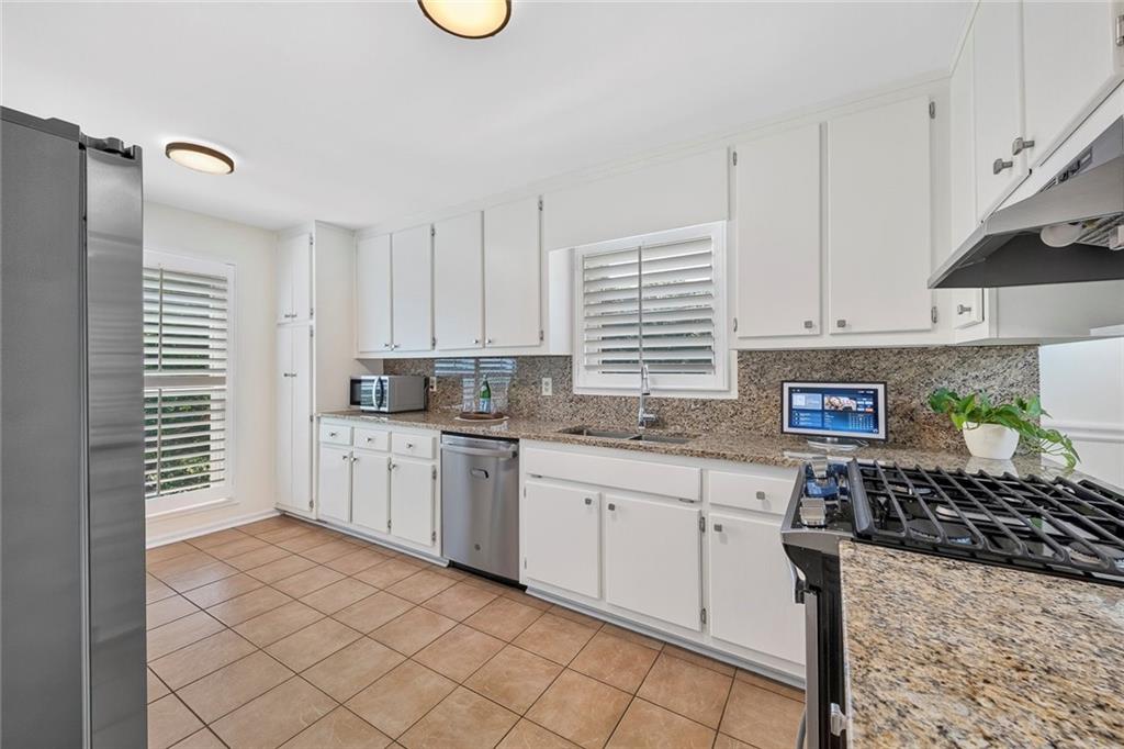 154 West Putnam Ferry Road Woodstock, GA 30189 - Photo 13 of 48