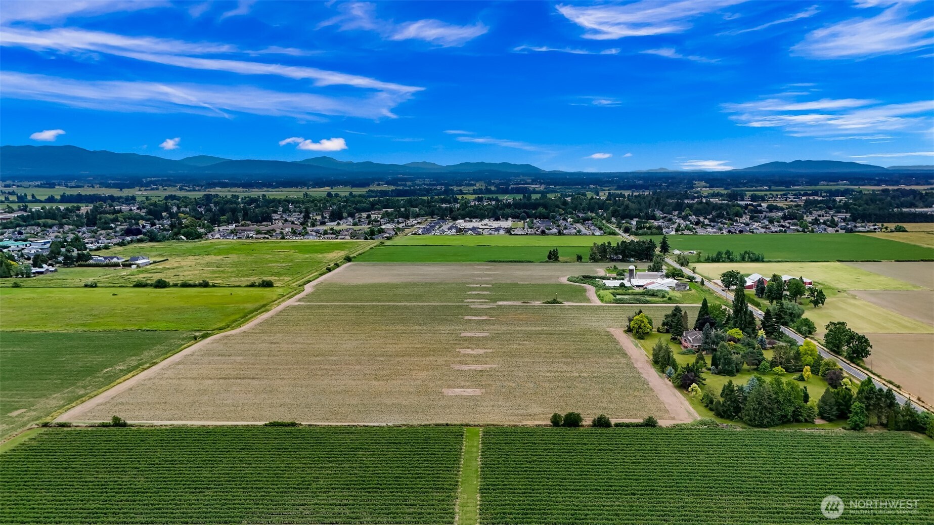 8634 Double Ditch Road Lynden, WA 98264 - Photo 23 of 40 a view of a city