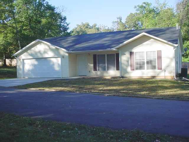 734 Crestfield Road Greenville, SC 29605 - Photo 1 of 4 Gallery Image 1