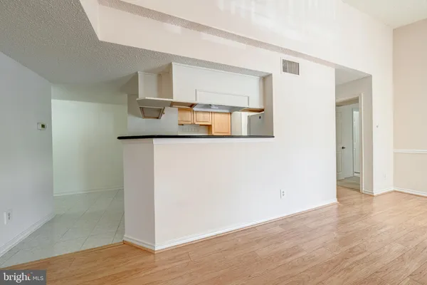 $2,600 | 1539 Lincoln Way, Unit 302B, McLean, VA 22102
