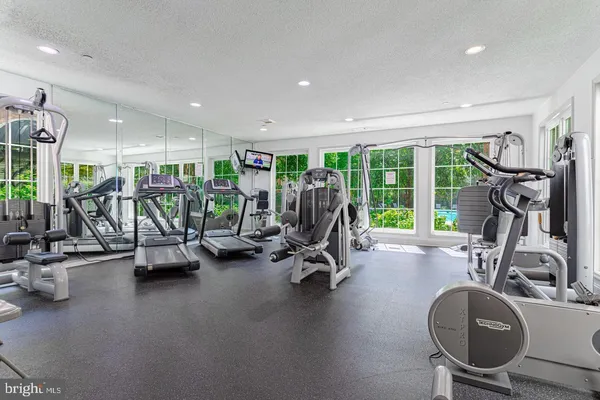 $2,600 | 1539 Lincoln Way, Unit 302B, McLean, VA 22102