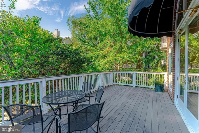 $2,600 | 1539 Lincoln Way, Unit 302B, McLean, VA 22102